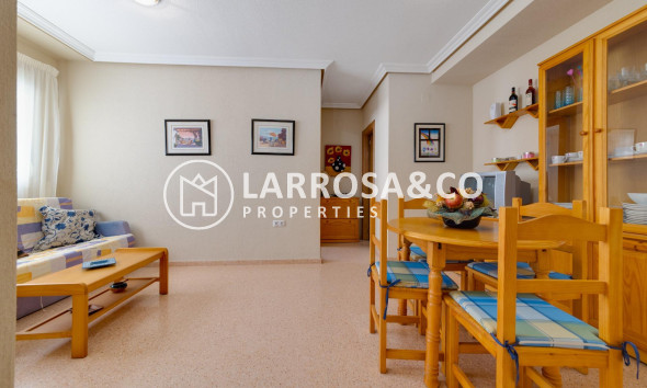 Resale - Apartment - Torrevieja - Playa del cura