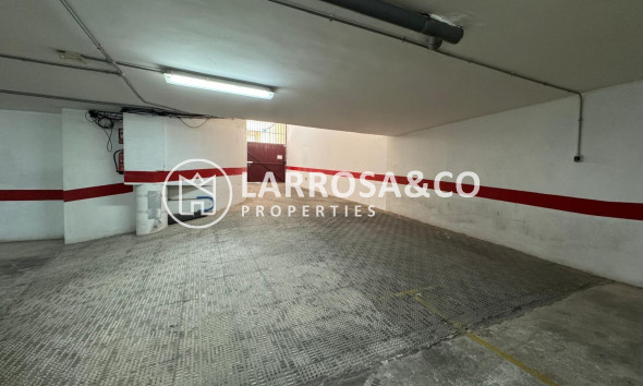 Herverkoop - Garage - Torrevieja - Playa del cura