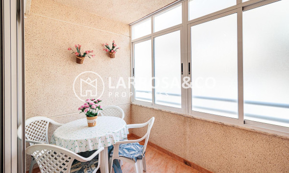 Resale - Apartment - Torrevieja - Playa del cura