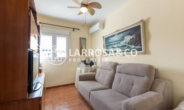 Resale - Apartment - Torrevieja - Estacion de autobuses