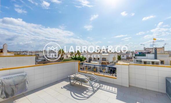 Herverkoop - Semi-detached house - Torrevieja - Torreta florida