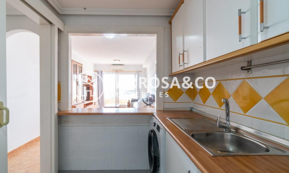 Resale - Apartment - Orihuela costa - Campoamor