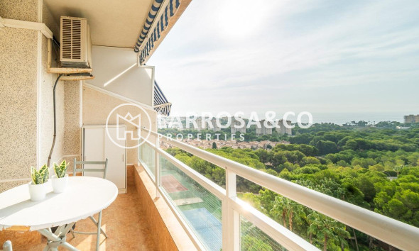 Resale - Apartment - Orihuela costa - Campoamor