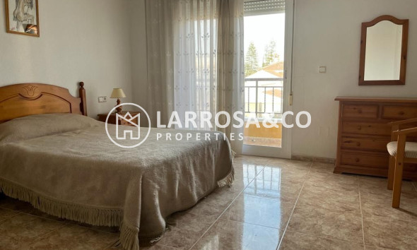 Resale - Detached House/Villa - Jacarilla - CENTRO