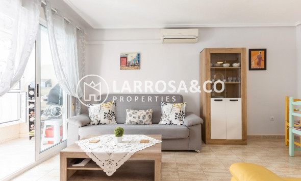 Resale - Apartment - Torrevieja - Estacion de autobuses