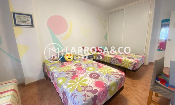 Resale - Apartment - Torrevieja - Playa del cura