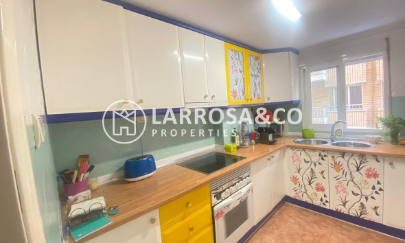 Resale - Apartment - Torrevieja - Playa del cura