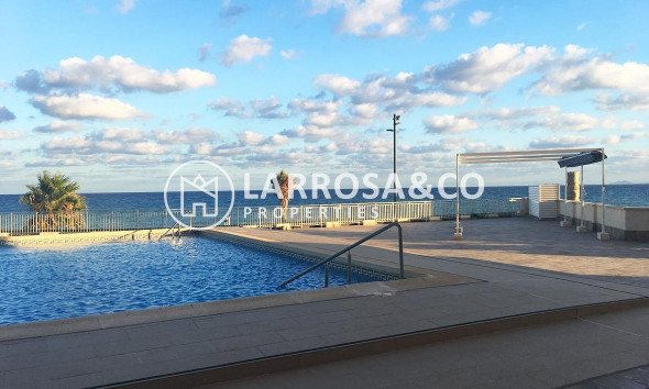 Resale - Apartment - Torrevieja - Playa del cura