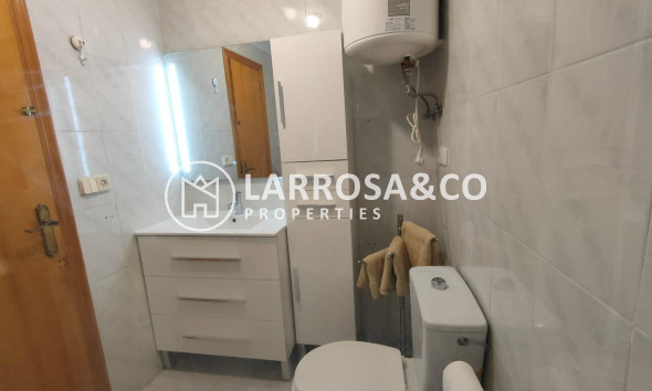 Resale - Apartment - Torrevieja - Playa del cura