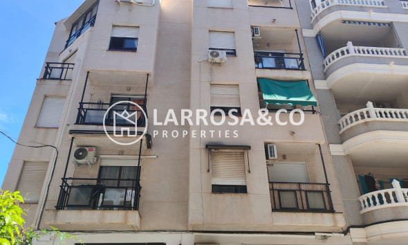 Resale - Apartment - Torrevieja - Playa del cura