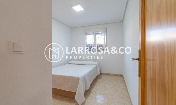 Resale - Ground floor apartment - Orihuela costa - Playa Flamenca