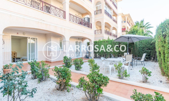 Resale - Ground floor apartment - Orihuela costa - Playa Flamenca