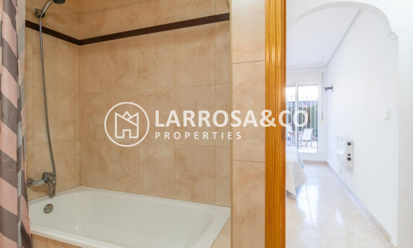 Resale - Ground floor apartment - Orihuela costa - Playa Flamenca