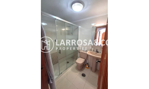 Resale - Bungalow - Torrevieja - Doña ines