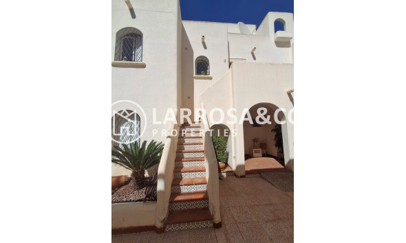 Resale - Bungalow - Torrevieja - Doña ines