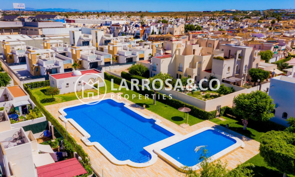 A Vendre - Bungalow - Torrevieja - Doña ines