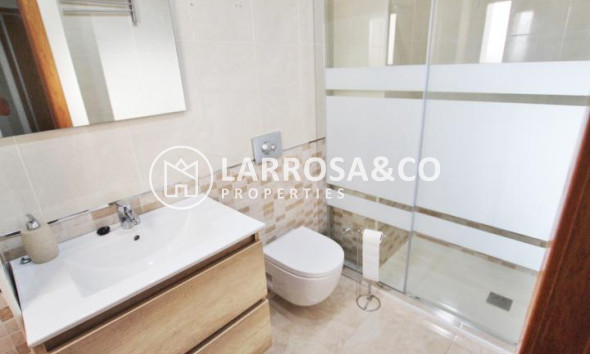 Resale - Apartment - Guardamar del Segura - Pueblo