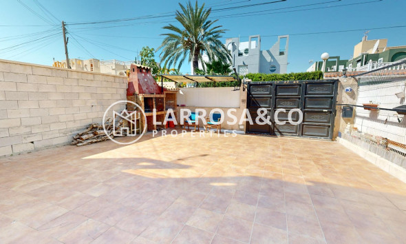 Herverkoop - Semi-detached house - Torrevieja - Torretas