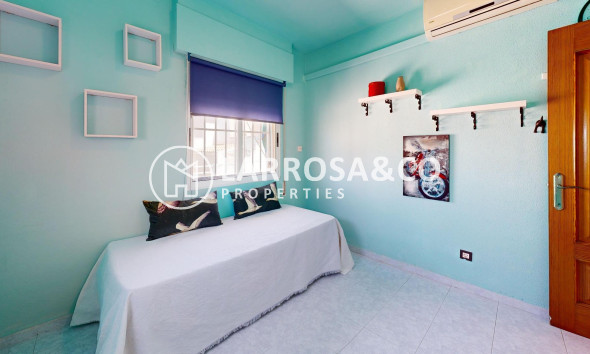 A Vendre - Semi-detached house - Torrevieja - Torretas