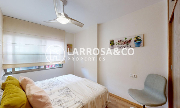 Resale - Apartment - Torrevieja - Los Locos Beach