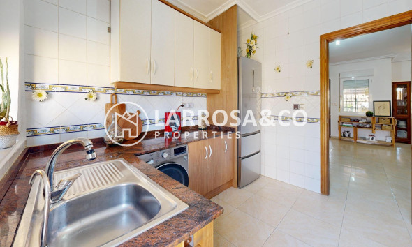 Resale - Detached House/Villa - Torrevieja - Aguas Nuevas