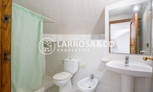 Resale - Detached House/Villa - Torrevieja - Torreta florida