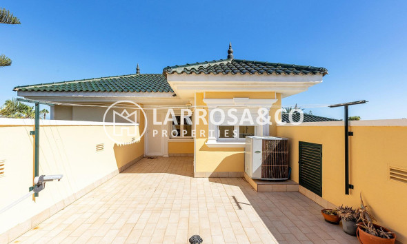 A Vendre - Villa - Torrevieja - Torreta florida