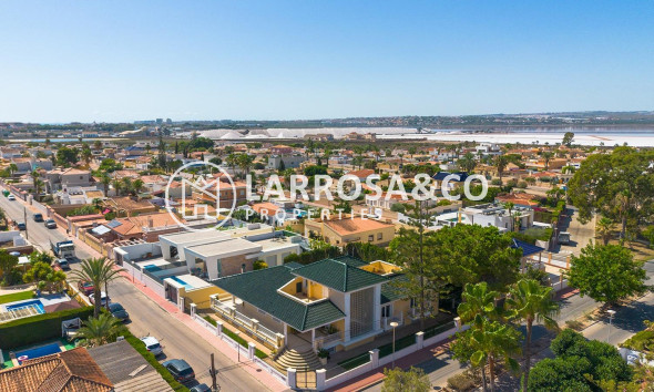 Herverkoop - Villa - Torrevieja - Torreta florida