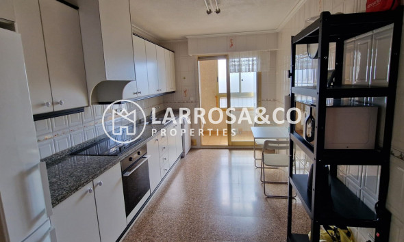 Resale - Apartment - Torrellano - Centro