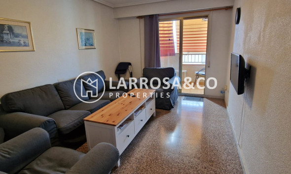 Herverkoop - Apartment - Torrellano - Centro