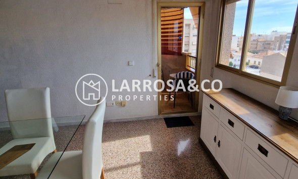 Herverkoop - Apartment - Torrellano - Centro