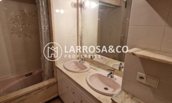 A Vendre - Apartment - Torrellano - Centro