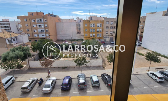 Resale - Apartment - Torrellano - Centro