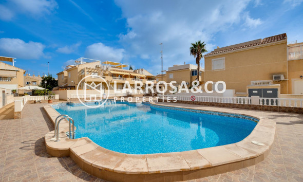 Herverkoop - Bungalow - Torrevieja - Aguas nuevas 2