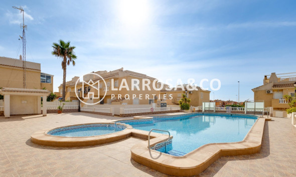 Herverkoop - Bungalow - Torrevieja - Aguas nuevas 2