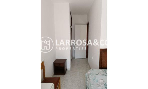 Resale - Apartment - Torrevieja - Estacion de autobuses