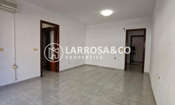 Herverkoop - Apartment - Torrevieja - Estacion de autobuses