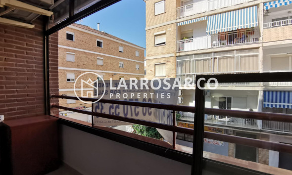 Resale - Apartment - Torrevieja - Estacion de autobuses