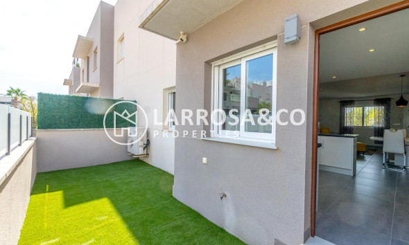 Resale - Apartment - Torrevieja - Sector 25