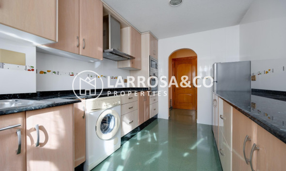 Resale - Apartment - Torrevieja - Playa del cura