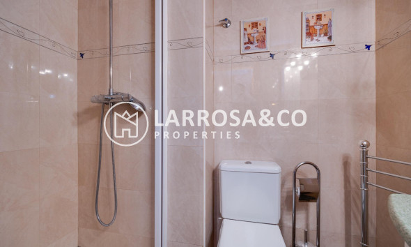 Resale - Apartment - Torrevieja - Playa del cura