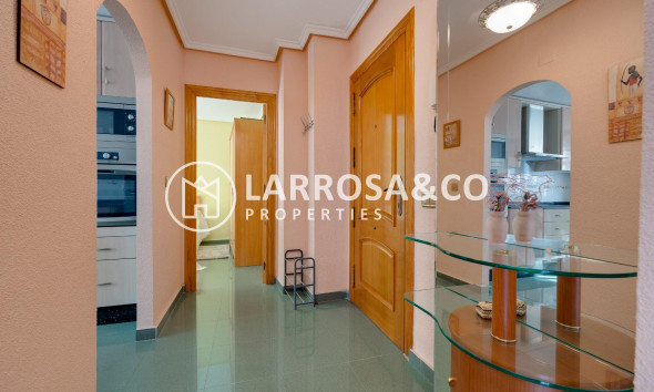 Resale - Apartment - Torrevieja - Playa del cura