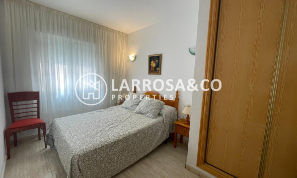 Resale - Apartment - Torrevieja - Estacion de autobuses