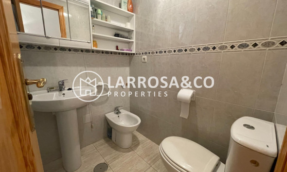 Resale - Apartment - Torrevieja - Estacion de autobuses