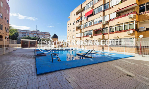 Resale - Apartment - Torrevieja - Parque las naciones