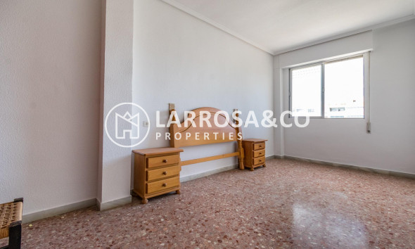 Herverkoop - Apartment - Torrevieja - Playa del cura