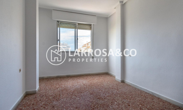 Herverkoop - Apartment - Torrevieja - Playa del cura