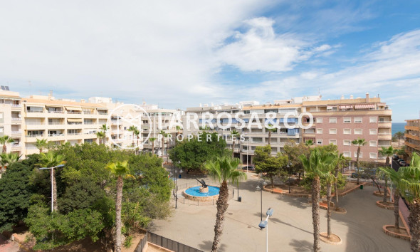 Resale - Apartment - Torrevieja - Playa del cura