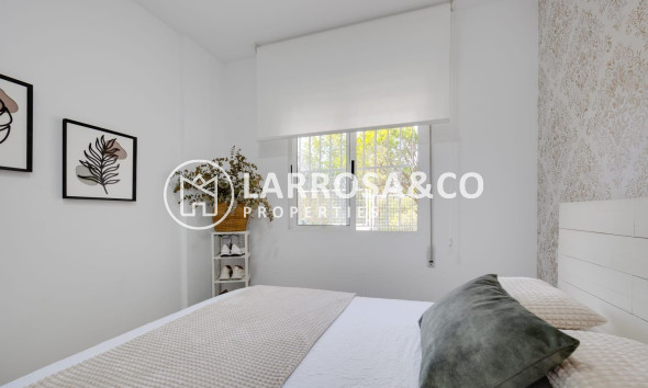 Resale - Bungalow - Ciudad Quesada - Pueblo lucero