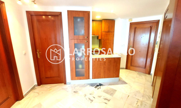 Resale - Apartment - Torrevieja - Aldea del mar